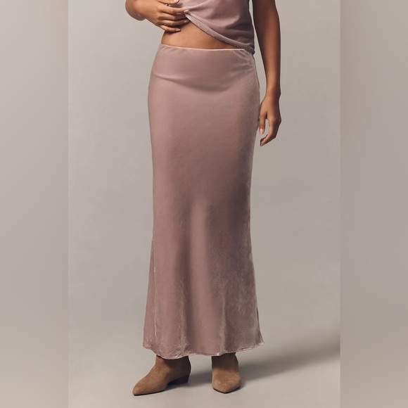 NWT! Anthropologie The Tilda Maxi Slip Skirt: Velvet Edition ☀️🥅 - Picture 2 of 10